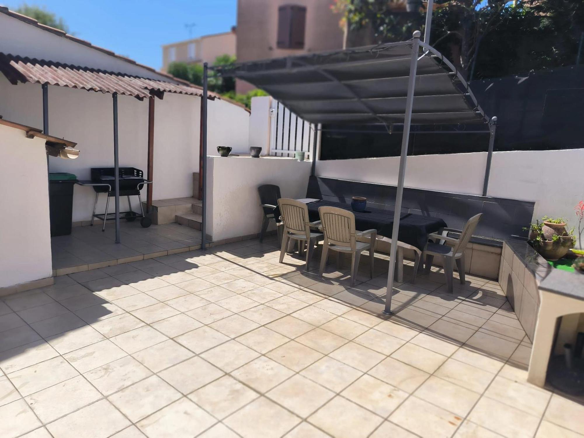 Maison Chaleureuse A Avec Vue Sur Le Jardin Ajaccio (Corsica)
