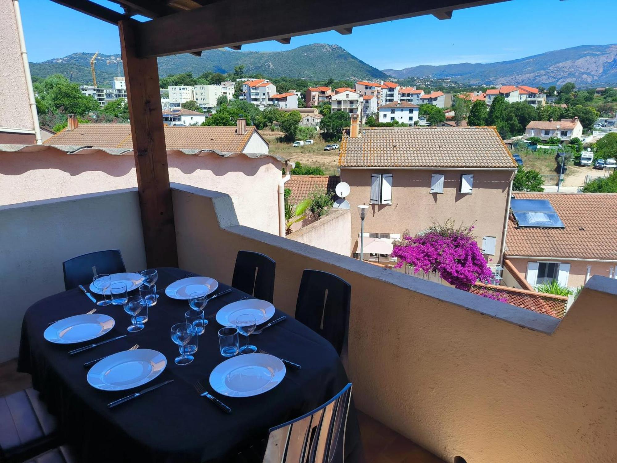 Maison Chaleureuse A Avec Vue Sur Le Jardin